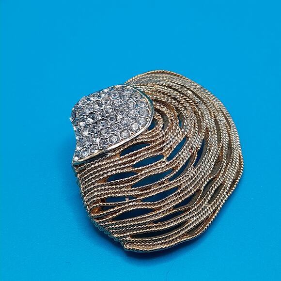 Vintage Craft Seashell Rhinestone Brooch, 1970s, 1 3/4" - Picture 10 of 12